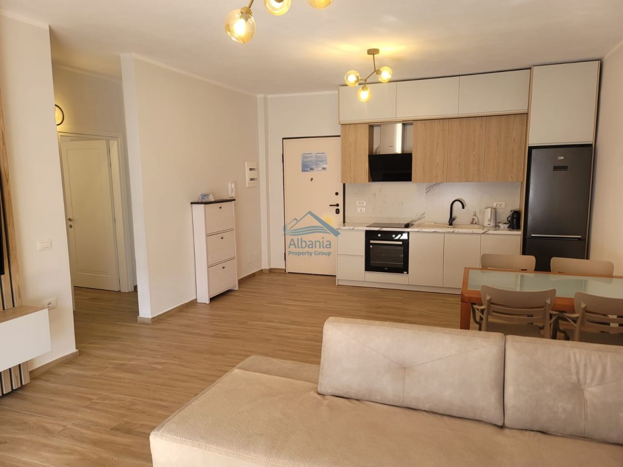 5 Apartment For Long Term Rent In Lungomare Vlore, Rr.Reshat Osmani